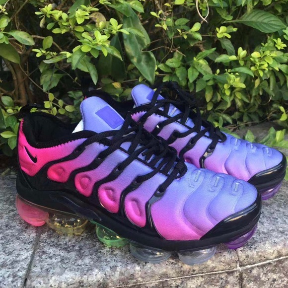 VAPOR MAX PLUS 🌸BACK TO SCHOOL SALE 💗💗 - Picture 2 of 3